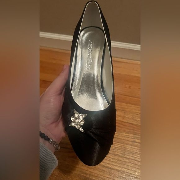 Black and Rhinestone heels - Picture 3 of 6